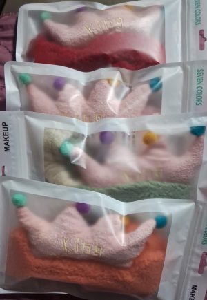 Faixa de Cabelo Peluciada- coroa